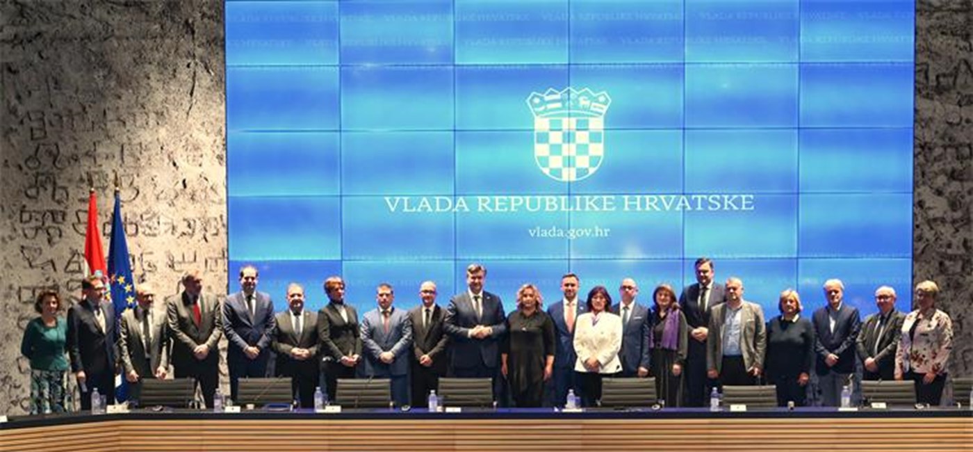 Potpisanim dodacima kolektivnim ugovorima povećana materijalna prava javnih i državnih službenika i namještenika